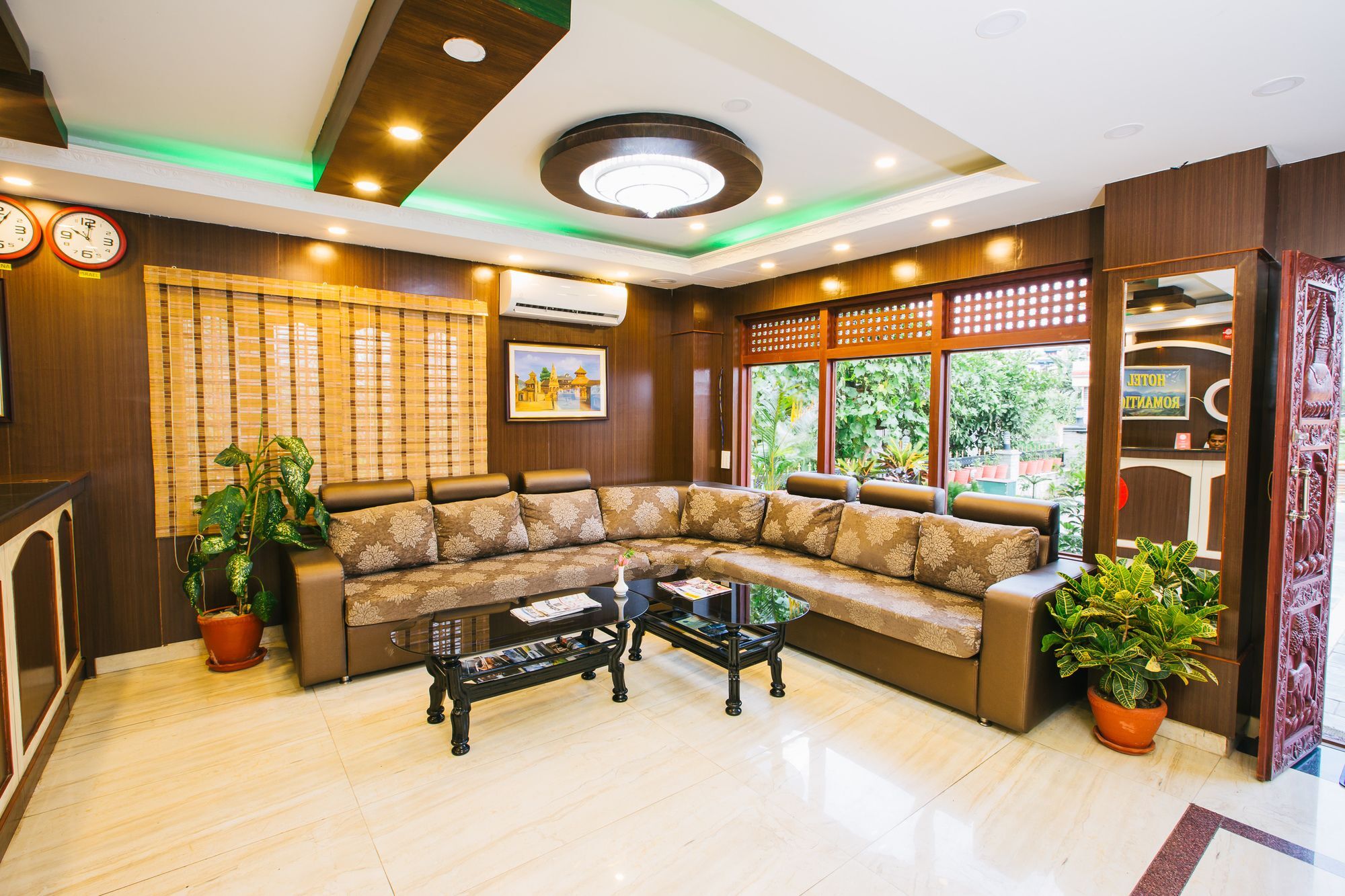 Hotel Romantica Pokhara Exterior photo
