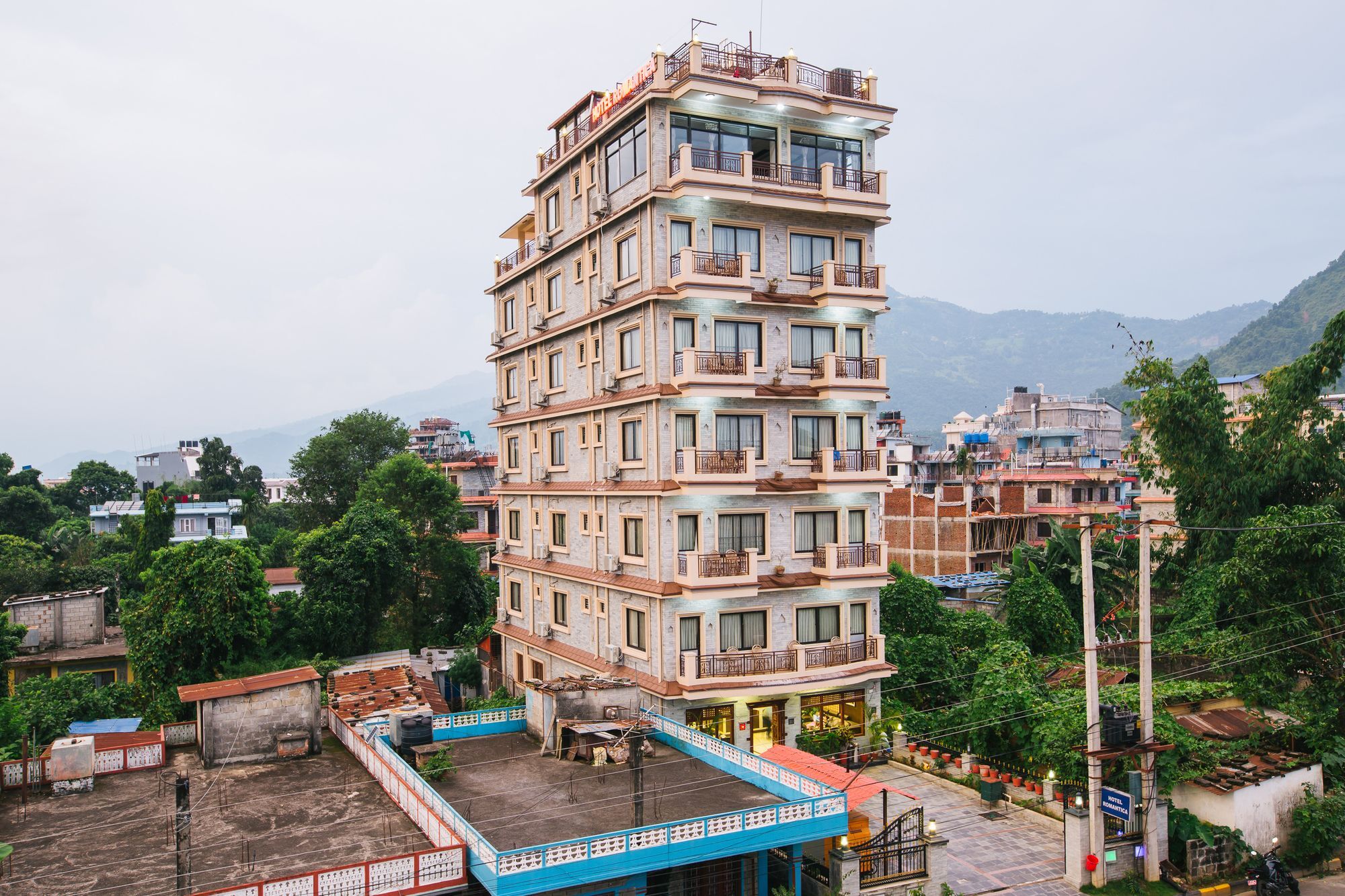 Hotel Romantica Pokhara Exterior photo